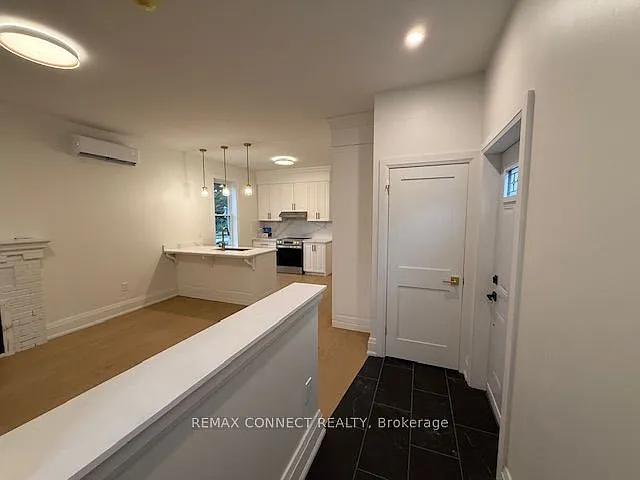 24 Ashley St — Photo 3