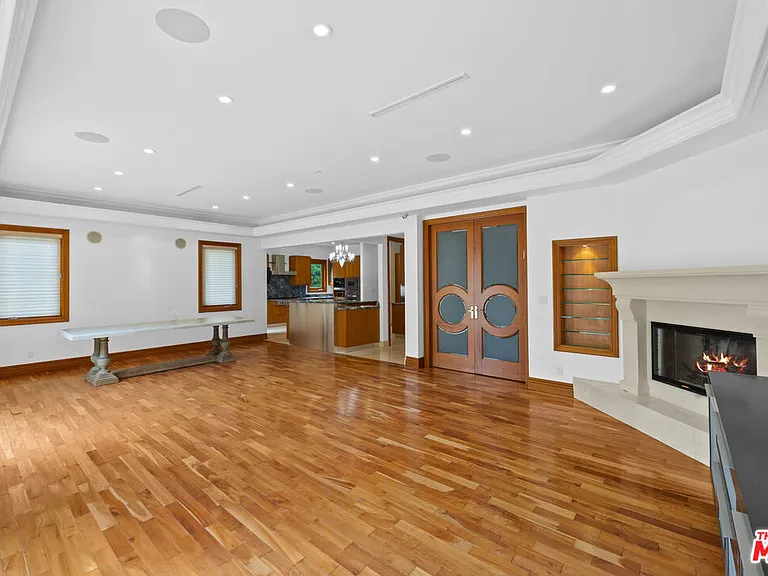 9033 Cresta Dr — Photo 11