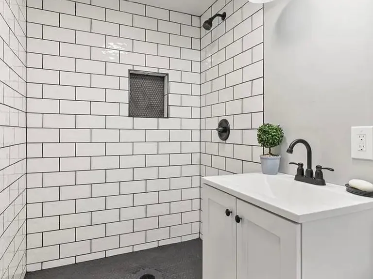 38 Spring Ln — Photo 14