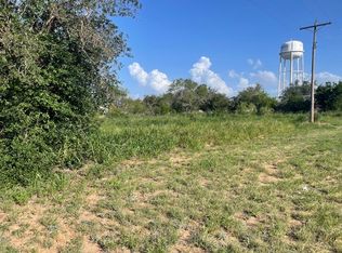 301 E Harald St, Hebbronville, TX 78361