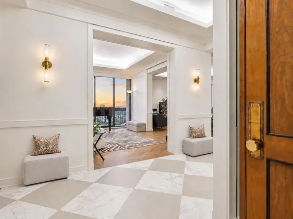 5001 Woodway Dr Penthouse Penthouse 2, Houston, TX 77056