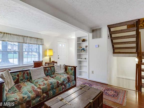 4th image of 2812 Raymond Ct