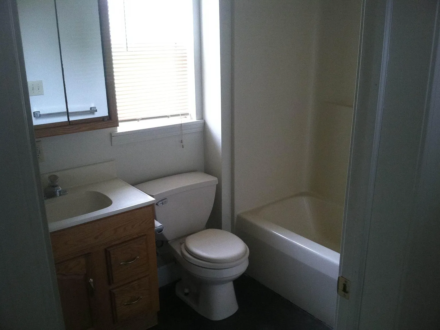 368 W Jefferson St — Photo 4