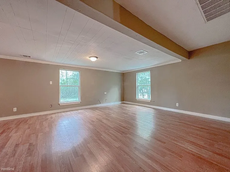 636 N Wilcox St — Photo 12