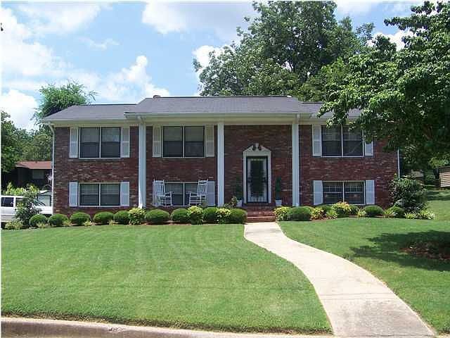 2nd image of 536 Iroquois Dr
