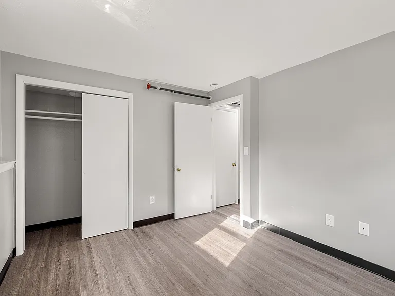 Riverview Apartments — Photo 14