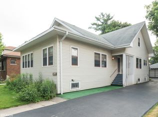 149 E Quincy St, Riverside, IL 60546