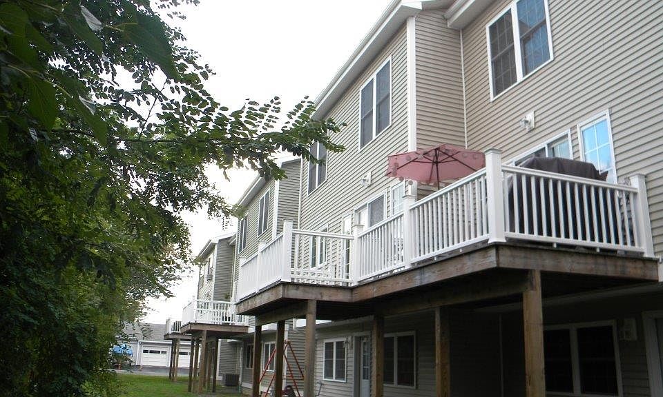 2nd image of 249 Castle Ave