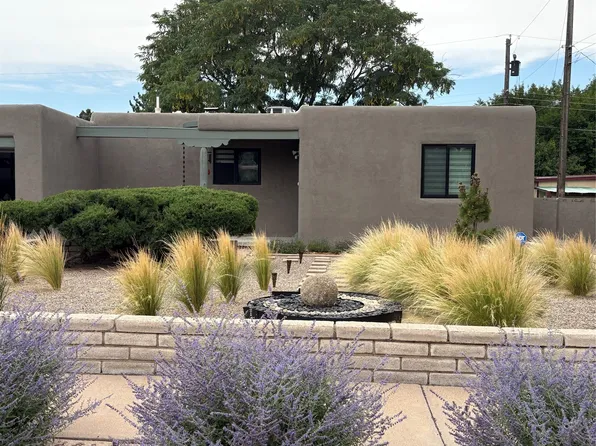 2270 Calle Pulido, Santa Fe, NM 87505