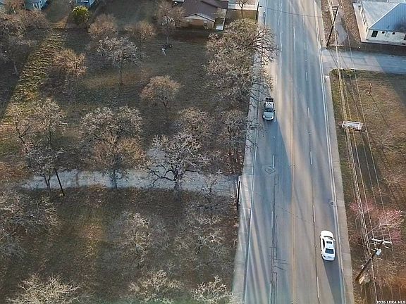 3rd image of 1025 blanco LOT PT2