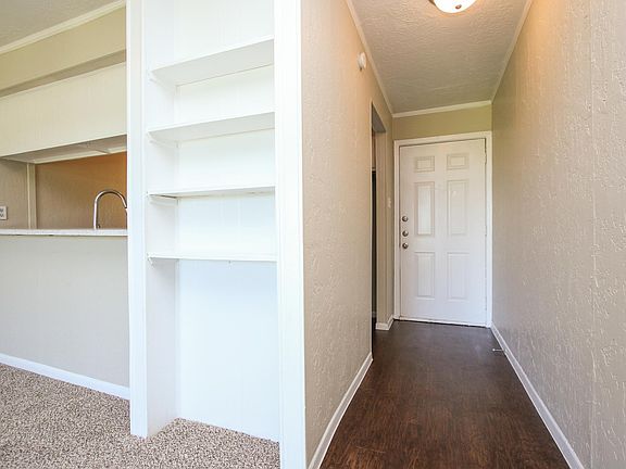 2nd image of 4110 Country Club Dr