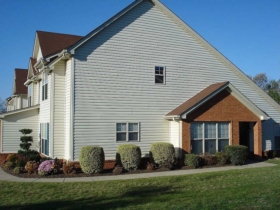1C FRONT ENTRY GARAGE
