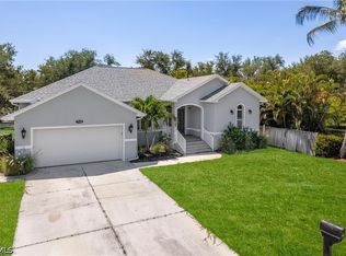 7930 Sandel Wood Cir, Fort Myers, FL 33908