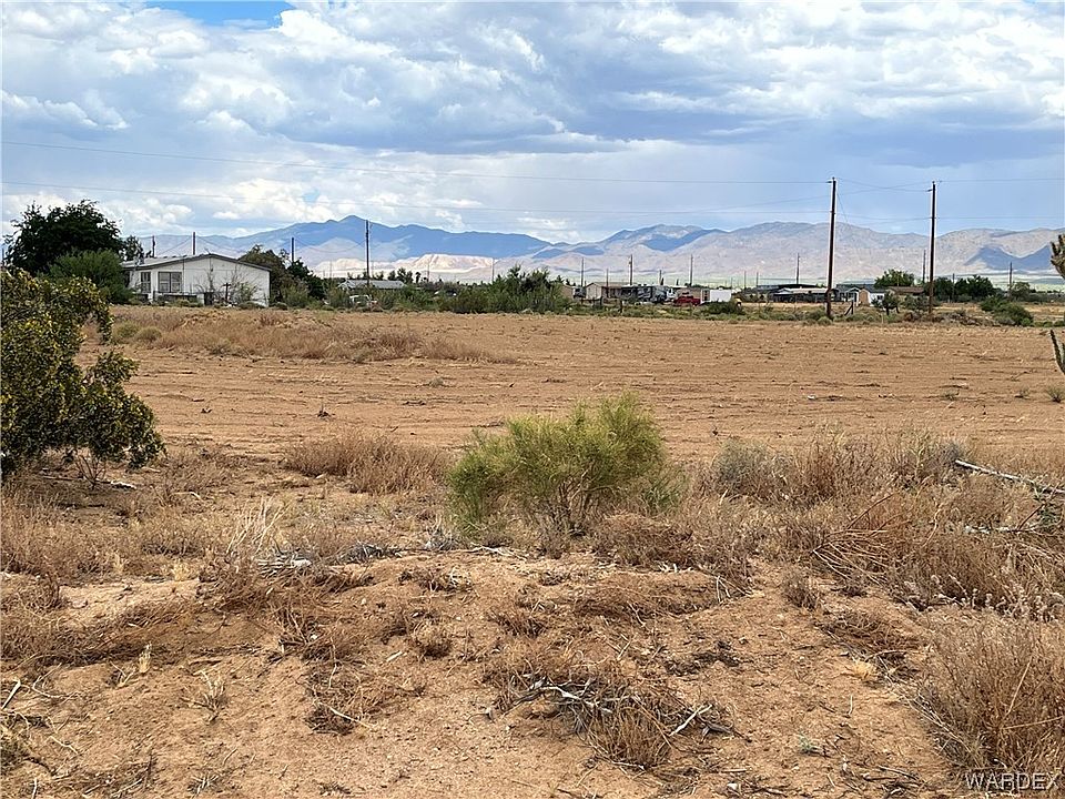 1st image of 842 S Derby Circle