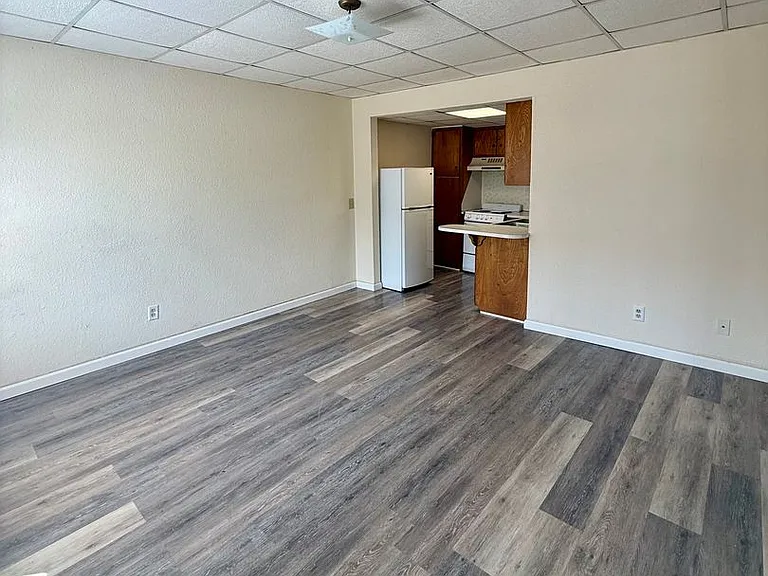603 S Evans Ave — Photo 3