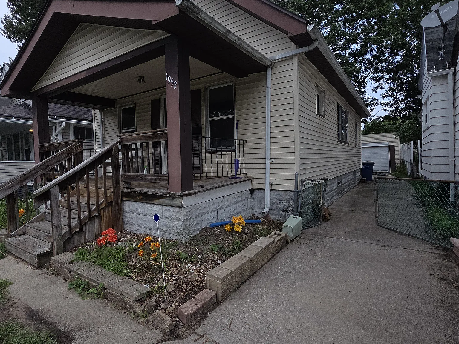 3 bed, $1,245 — Photo 2