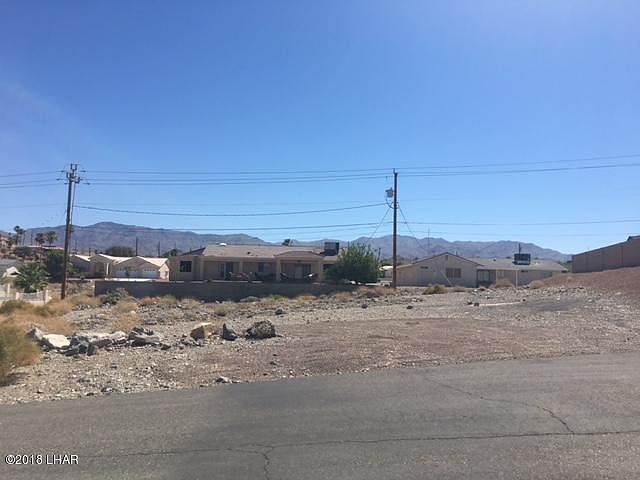 2nd image of 3400 Desert Pl Lot 17