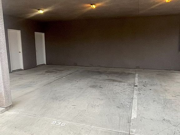 4th image of 920-948 Mehlert St #936