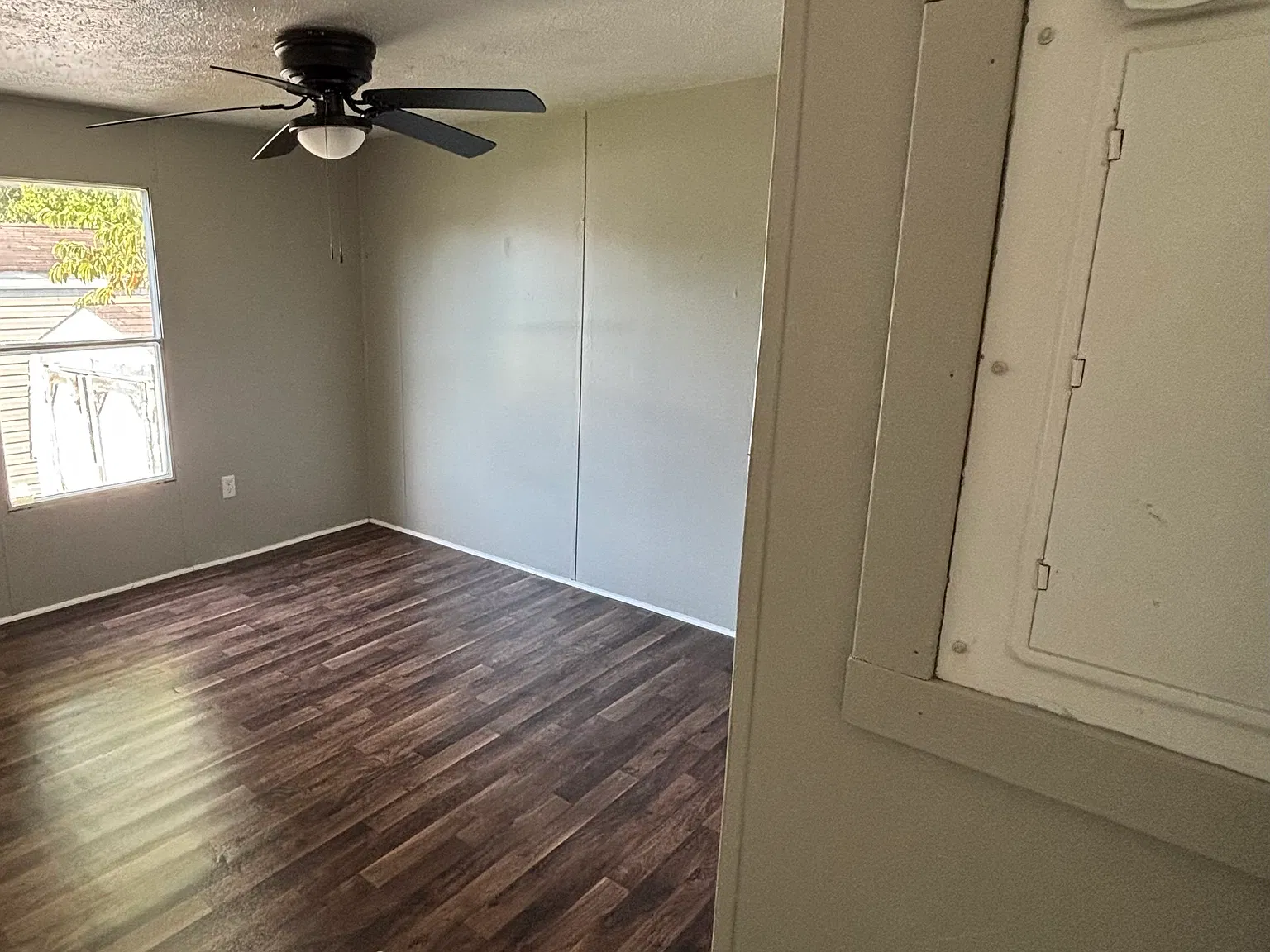 2 bed, 980 sqft, $875 — Photo 2