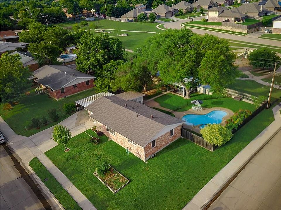 1st image of 4500 Highland Lake Dr