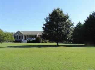 3438 Pleasants Rd, Powhatan, VA 23139