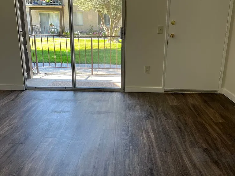 24838 Newhall Avenue — Photo 2