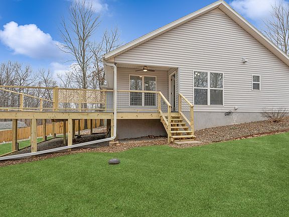 3rd image of 15 Rillington Dr