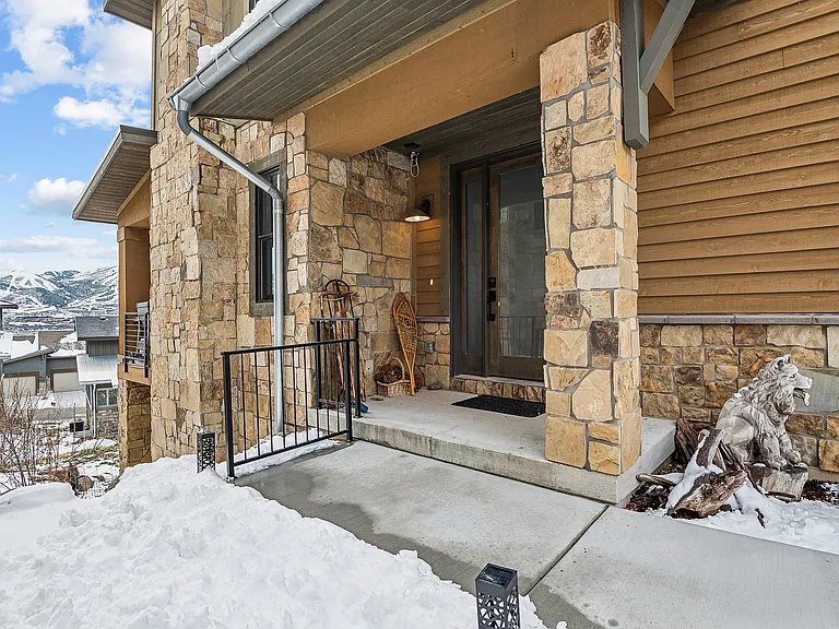 11921 N Shoreline Dr — Photo 32