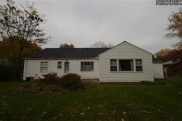 5th image of 415 Pellett Dr
