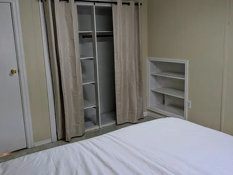 4668 Fairmont Ave — Photo 31