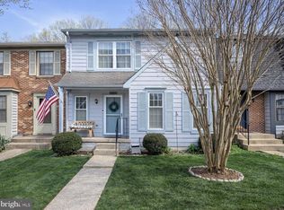10209 Roberts Common Ln, Burke, VA