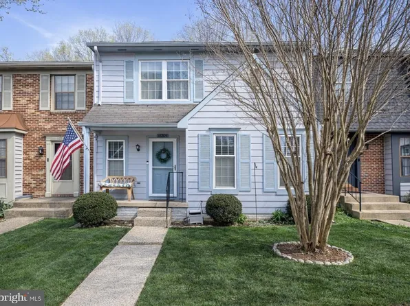 10209 Roberts Common Ln, Burke, VA 22015