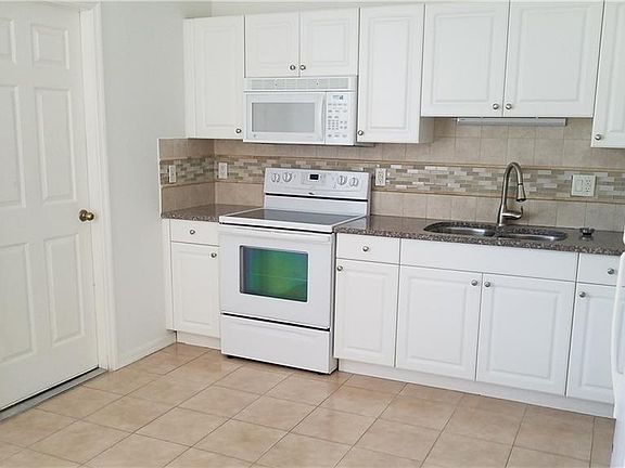3rd image of 4770 49th Ave