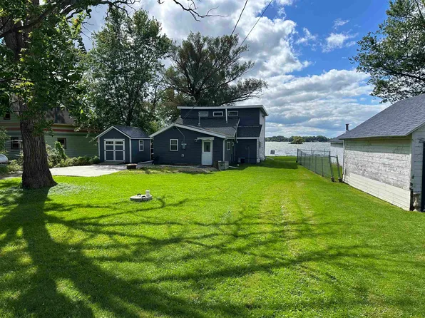 N8409 Sunset Blvd, Beaver Dam, WI 53916