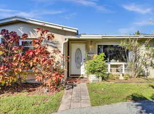 1813 NE 26th Dr, Fort Lauderdale, FL 33306