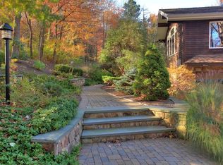 7 White Oak Dr, Califon, NJ 07830