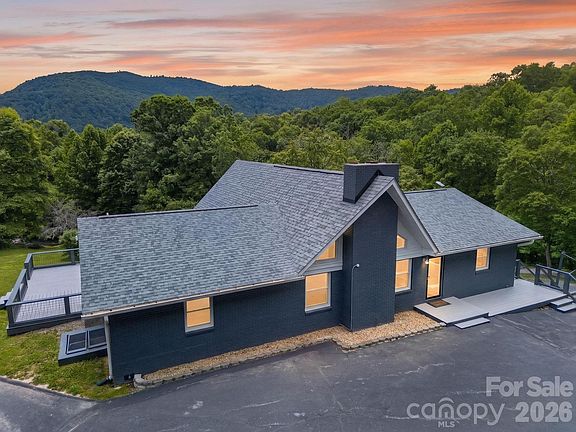 4th image of 97 Whippoorwill Ln