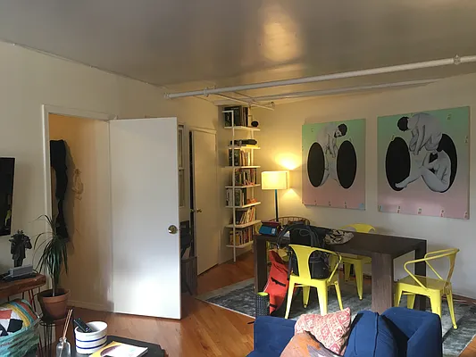 Rented by R New York | media 32