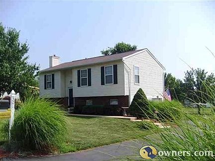 2nd image of 301 Pine Valley Dr