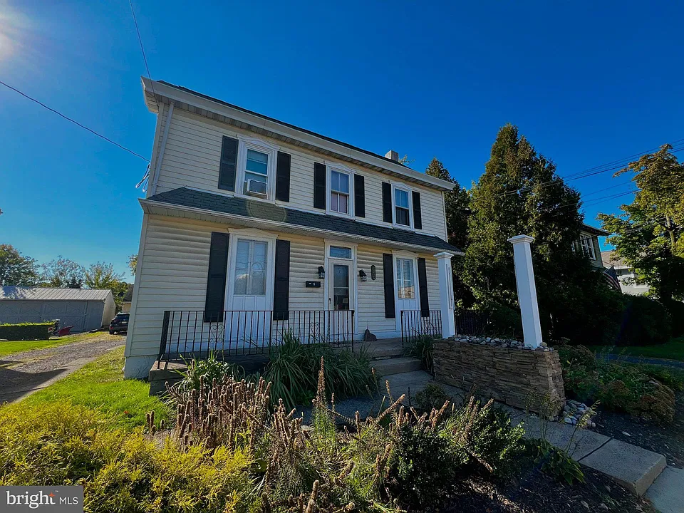 66 Market St #1