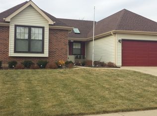 260 Stone Ave, Lake Zurich, IL 60047