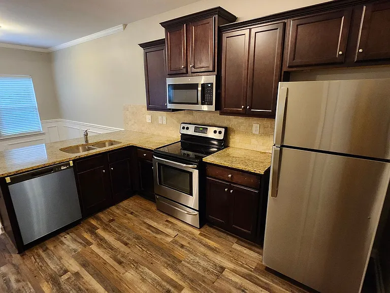 4680 Ravenwood Loop — Photo 2