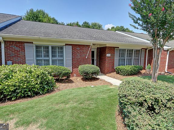 2nd image of 6408 Deerings Ln