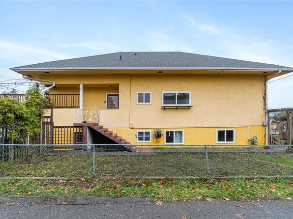 534 Nicol St, Nanaimo, BC V9R 4T7