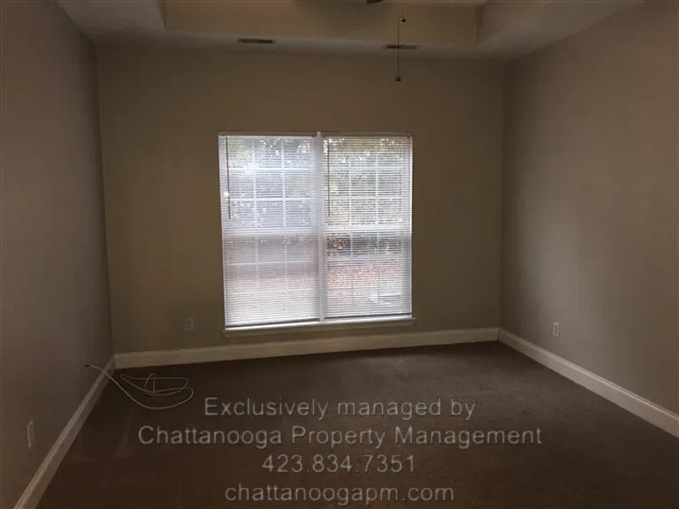2704 Stone Trace Dr — Photo 8