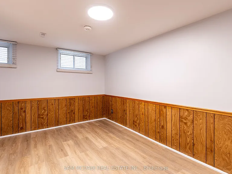4043 Pavillion Ct #LOWER — Photo 4