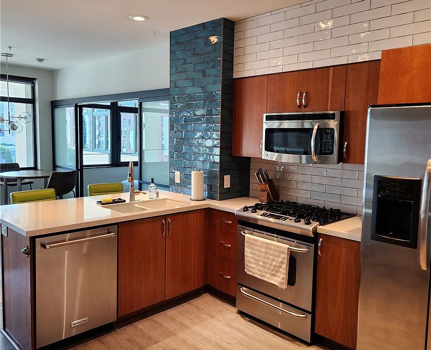 1st image of 1551 4th Ave Unit 606