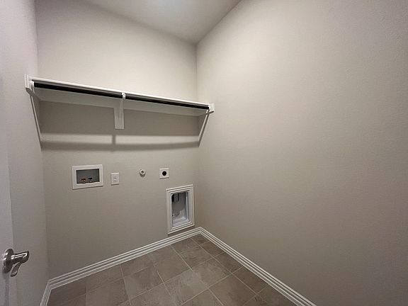 4th image of 1206 Beech Blvd