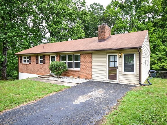 2nd image of 3608 Montridge Pl
