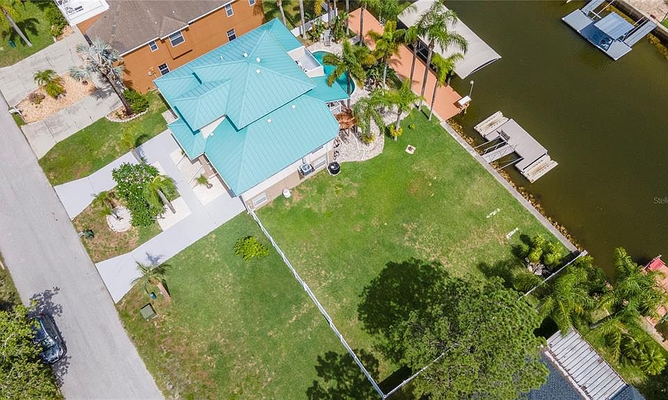 1st image of 7485 Islander Ln #317